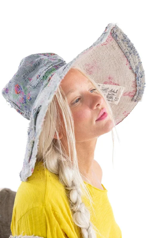 - Degradable pet feces bagFloral and Jacquard Neema Hat